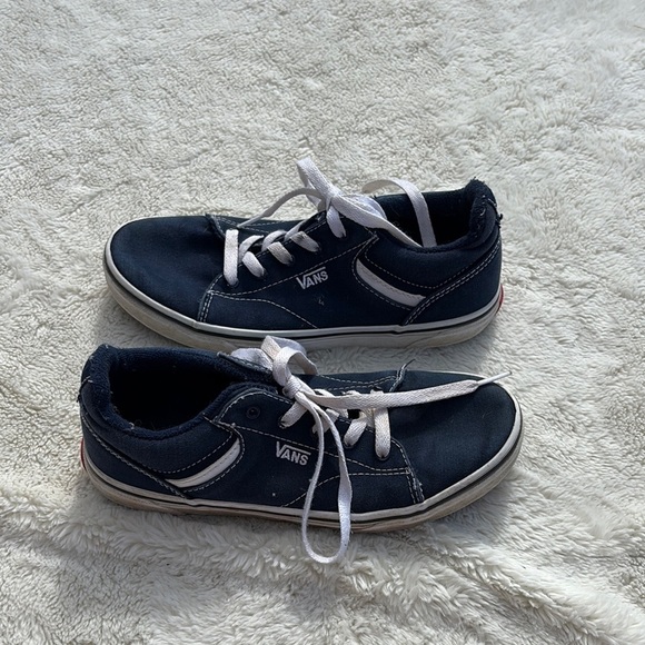 Vans Kids Size 4 Classic Navy Sneakers | Worn Condition Skater Streetwear Staple - Picture 1 of 10